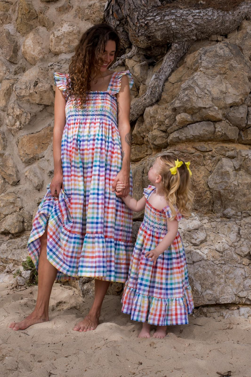 RACHEL CARSON GIRLS DRESS RAINBOW GINGHAM SEERSUCKER WITH PRISM HAND SMOCKING