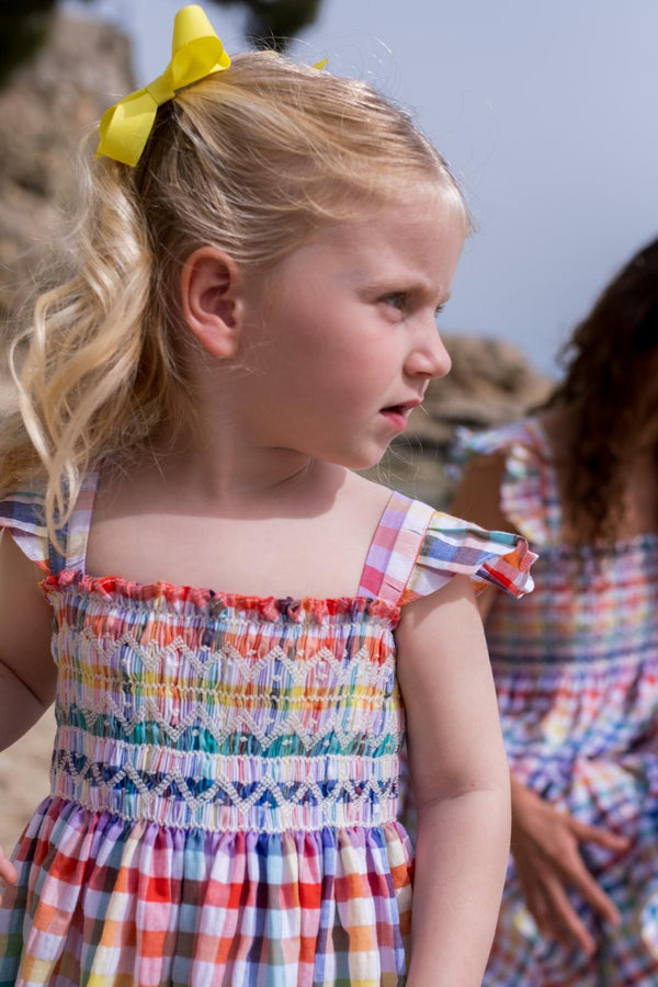 RACHEL CARSON GIRLS DRESS RAINBOW GINGHAM SEERSUCKER WITH PRISM HAND SMOCKING